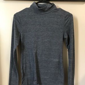 F21 long sleeve mock turtle neck. S.